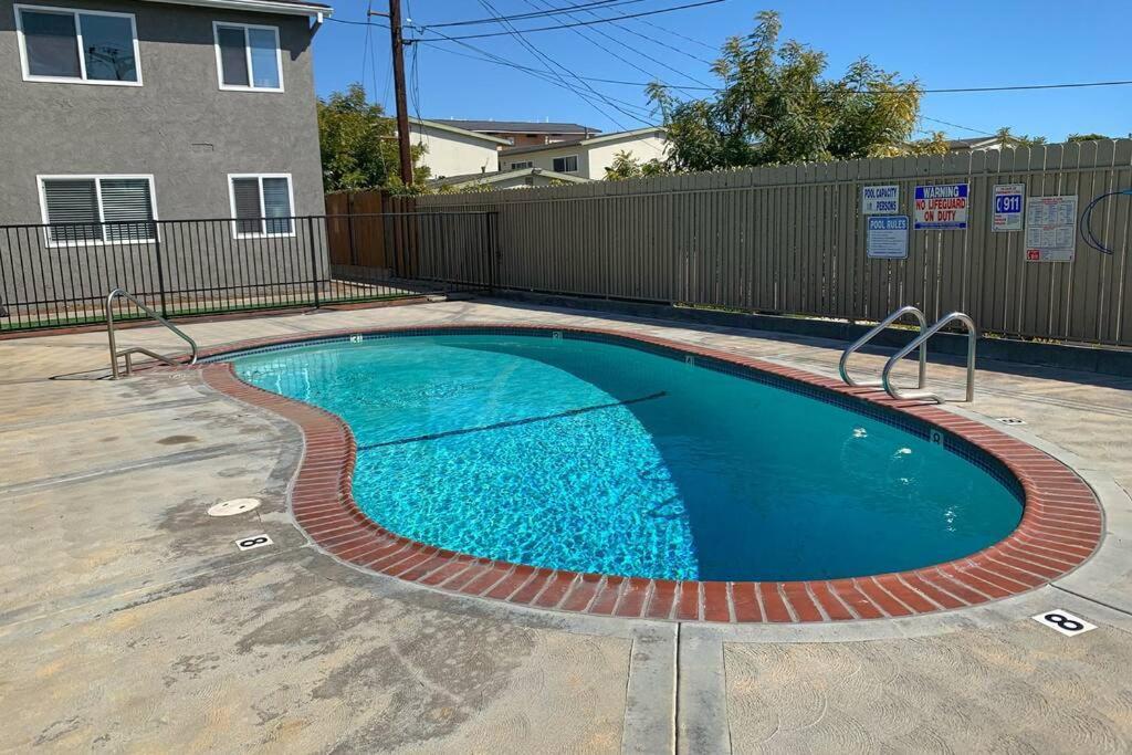 Huntington Highlight - Pool, Patio, Close To Beach ハンティントンビーチ エクステリア 写真